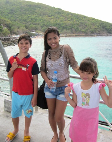 Bill P. Baker, Lyka Fuentes, Leanna A. Baker, Thailand 2012